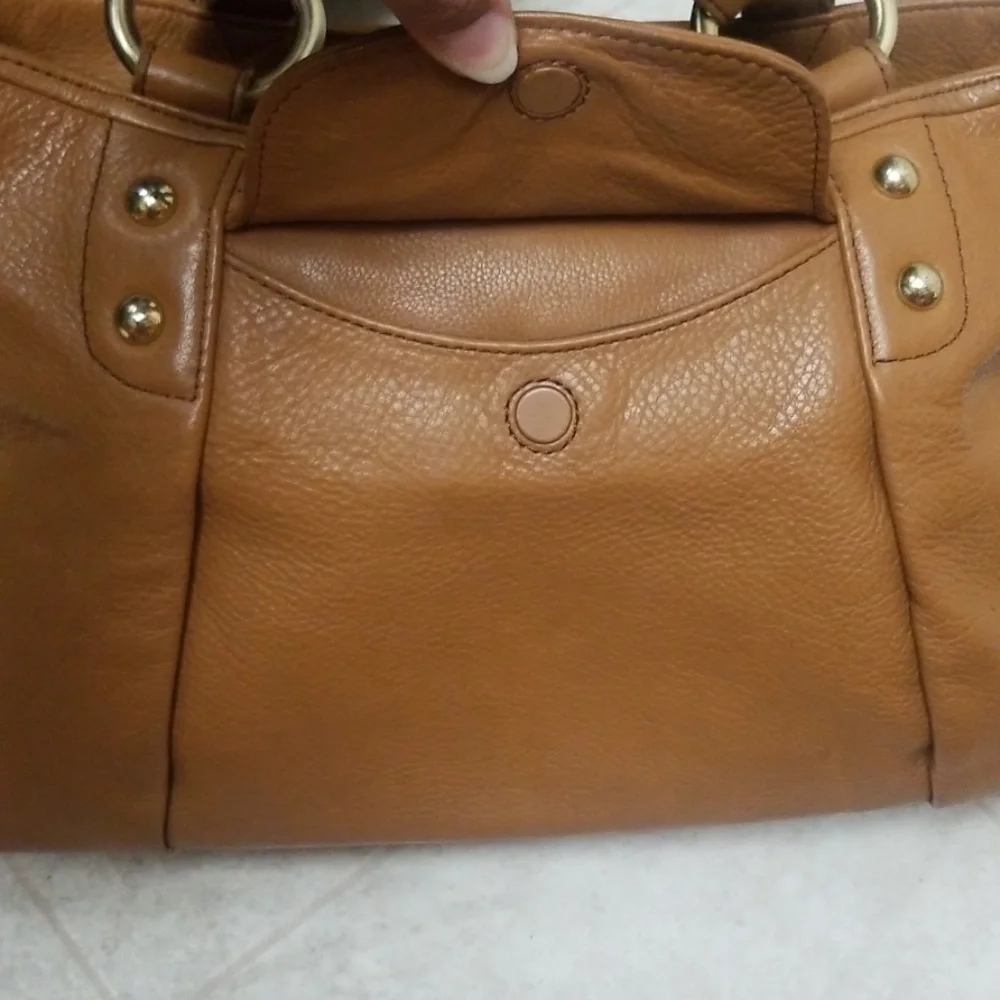 Large/Med KENNETH COLE Leather Satchel Bag